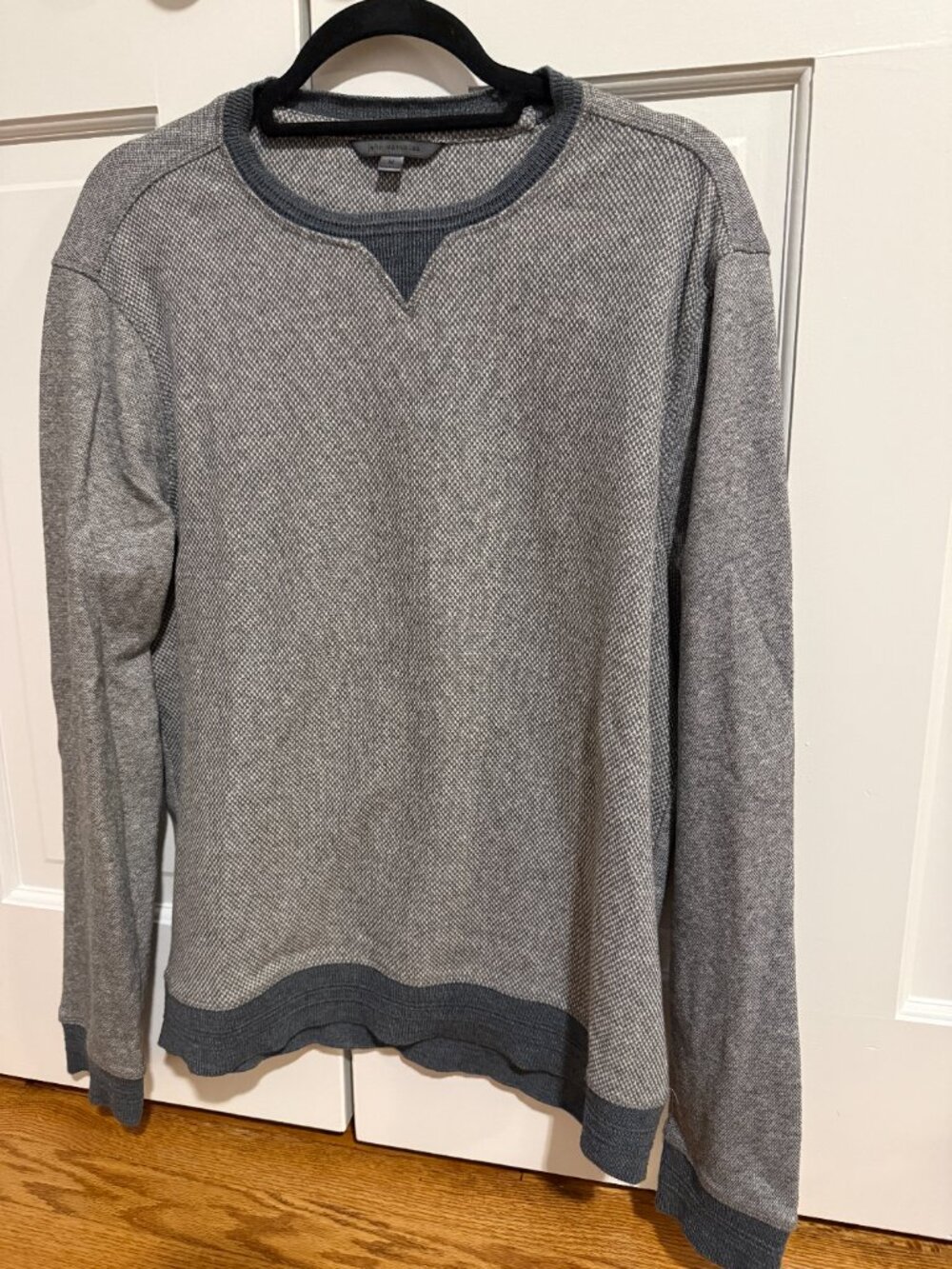 John Varvatos Men's Mixed Texture Split Neck Pullover Sweater Gray M